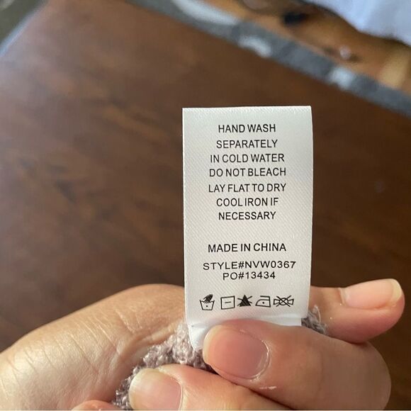 VICI exclusive x fate lavender knit wool blend mini skirt, size small , new - Picture 7 of 7